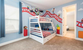 Airy 6 Bdrm House with Private Pool in Encore
